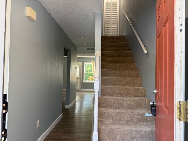 Photo - 2 Bedroom 1.5 Bath Townhome located in Gre...