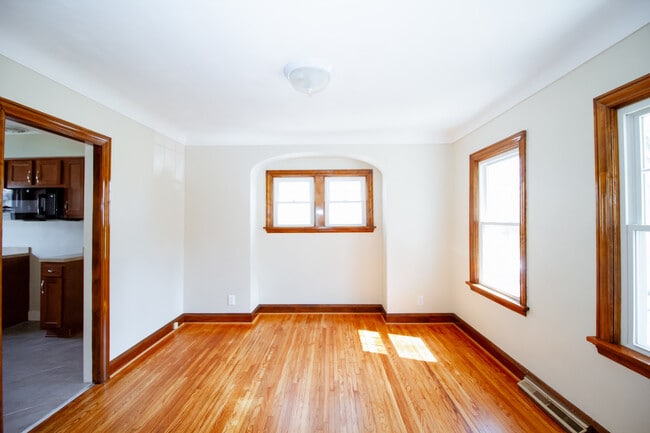 Photo - 2032 Glencove Dr