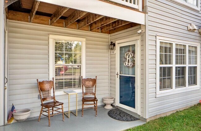 Entrance facing east direction - 8707 Grasmere Ct Unit 8707