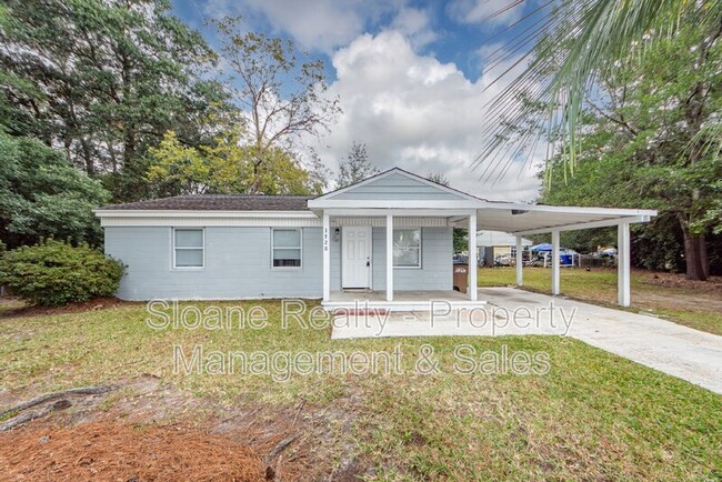 Building Photo - 1728 Gilbert St Rental