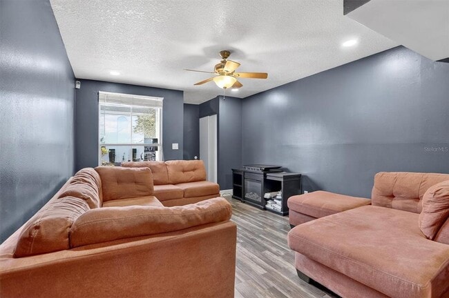 Photo - 4505 La Capri Ct