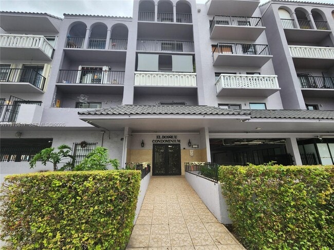 Building Photo - 777 SW 9th Ave Unit 301