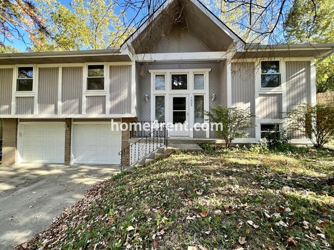 Wonderful Northland Home w/ an Updated Kit... - Wonderful Northland Home w/ an Updated Kit...