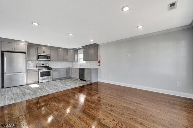 Photo - 126 N 15th St Unit 2