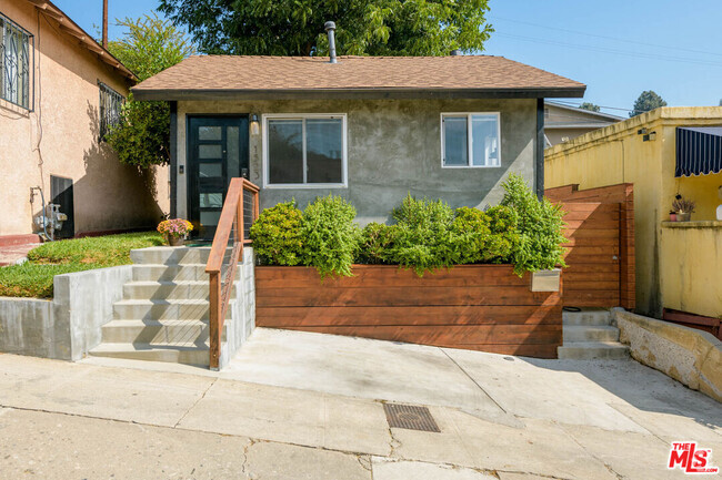 Building Photo - 1523 Morton Terrace Rental