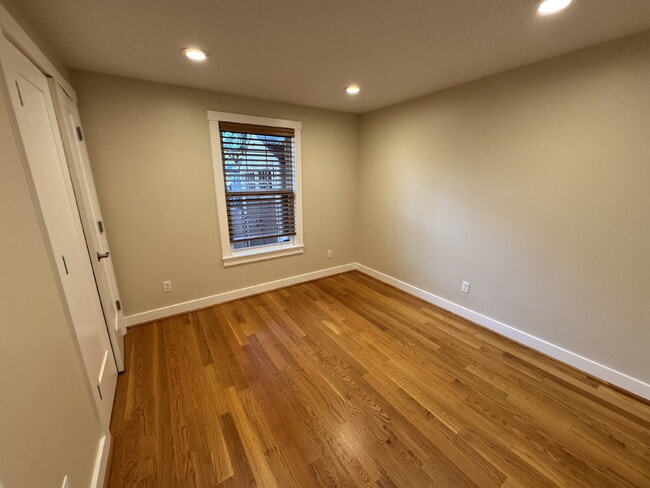 Photo - Beautiful 2-bedroom in SE Portland Sunnyside Neighborhood, Near Laurelhurst Park Unit 3437