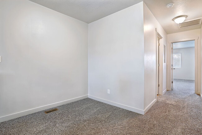 2nd Floor Landing