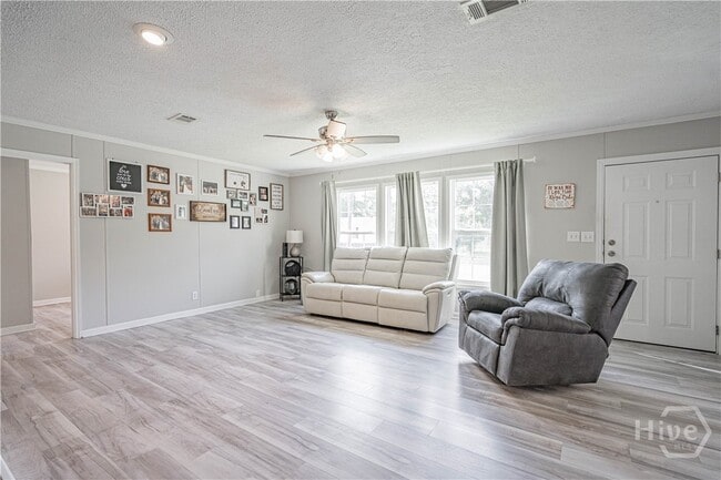 Photo - 75 Willow Ln