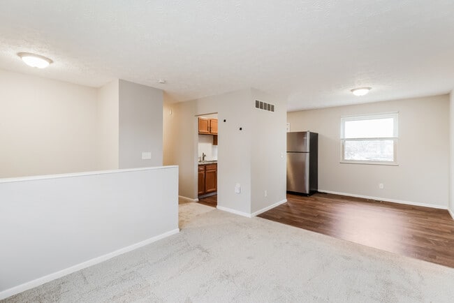 Photo - 5465 Starcrest Dr