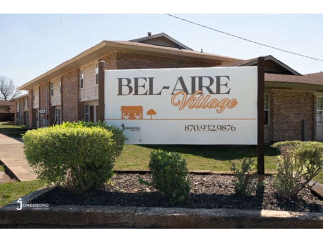 Building Photo - Bel-Aire Village: All Utilities Included +... Rental