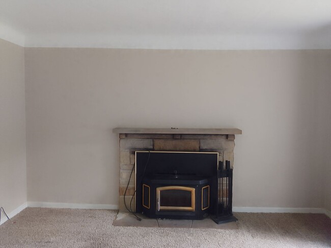 Photo - 3 bedroom Bungalow with finished basement..