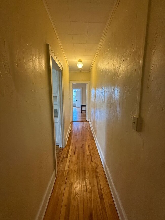 Photo - 851-853-853 Wethersfield Ave Unidad WE 851 / A-6