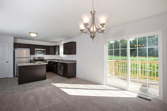 Photo - Three Bedroom Luxury Townhome!