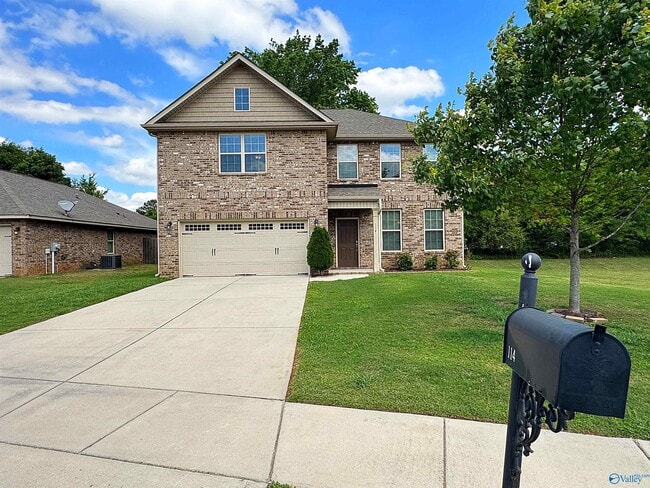 Photo - 114 Summer Pointe Ln NW