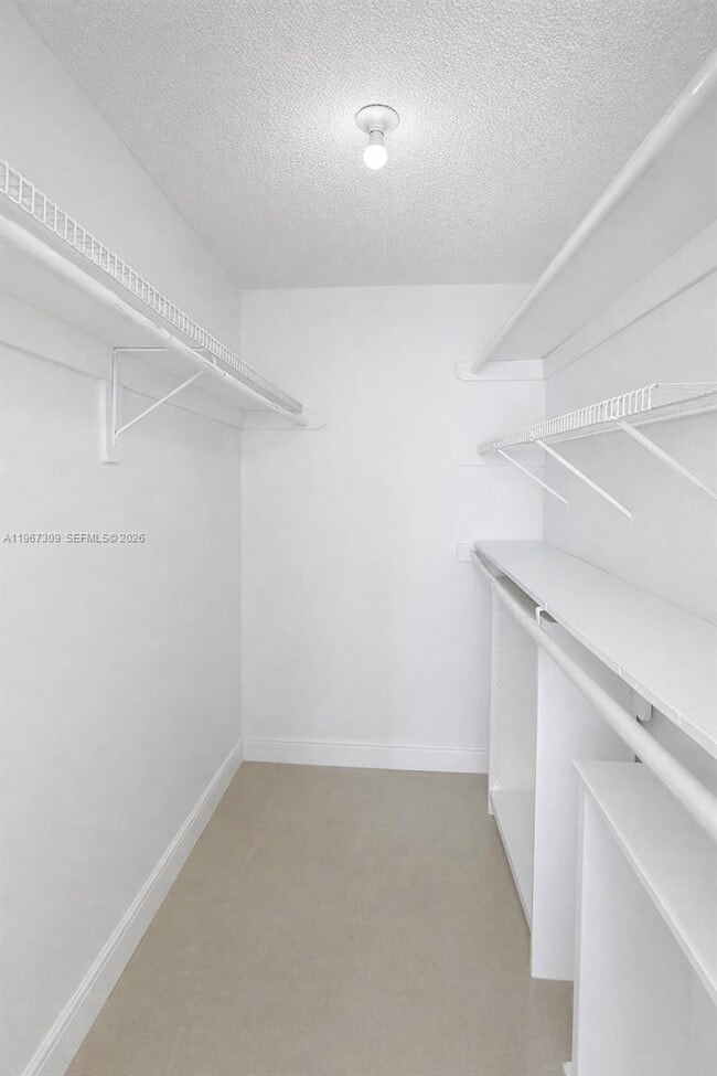 Photo - 1801 S Treasure Dr Unidad 407