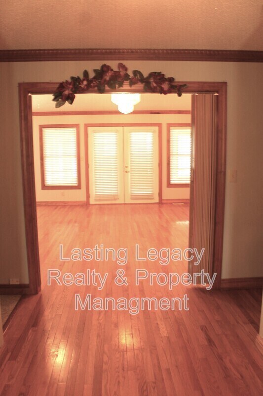 Photo - 1056 Hasty School Rd