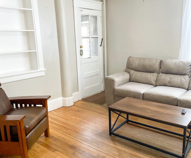 502 Dryden Rd Unit 1