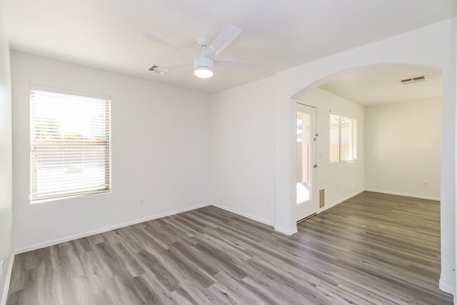 Photo - 1459 E Shari St