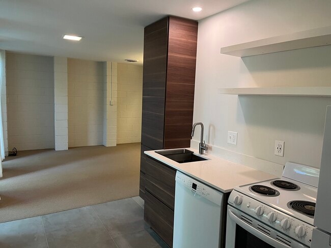 Kitchen/livingroom - 1308 Revere Rd