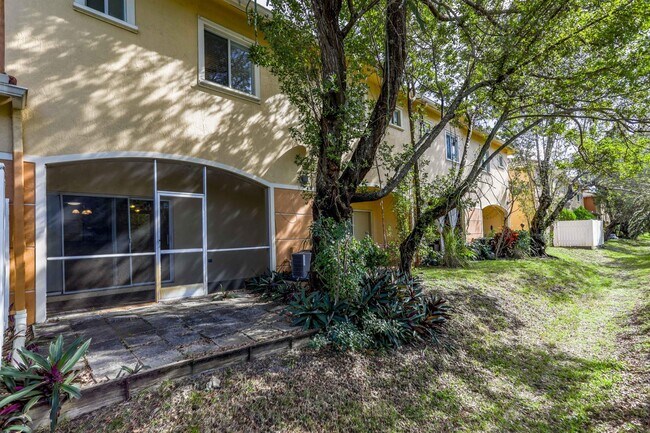 Photo - 6527 Catalina Ln