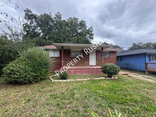 Photo - 1012 N Hickory St