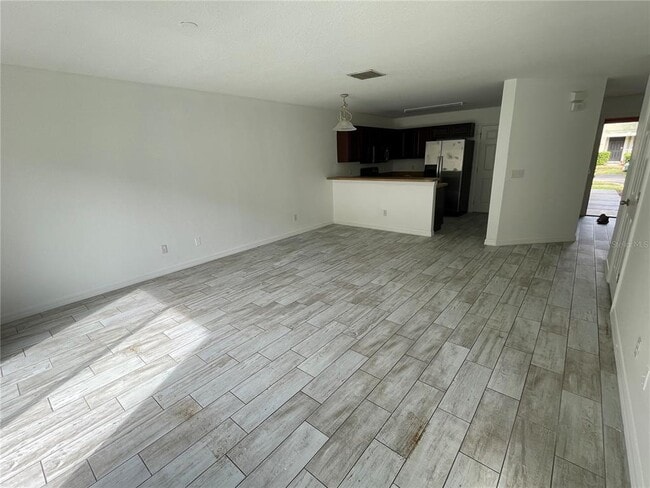Photo - 765 Cresting Oak Cir