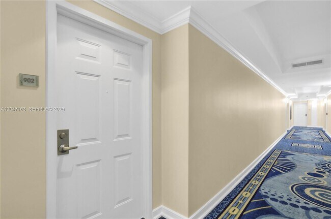 Photo - 1819 SE 17th St Unit 902