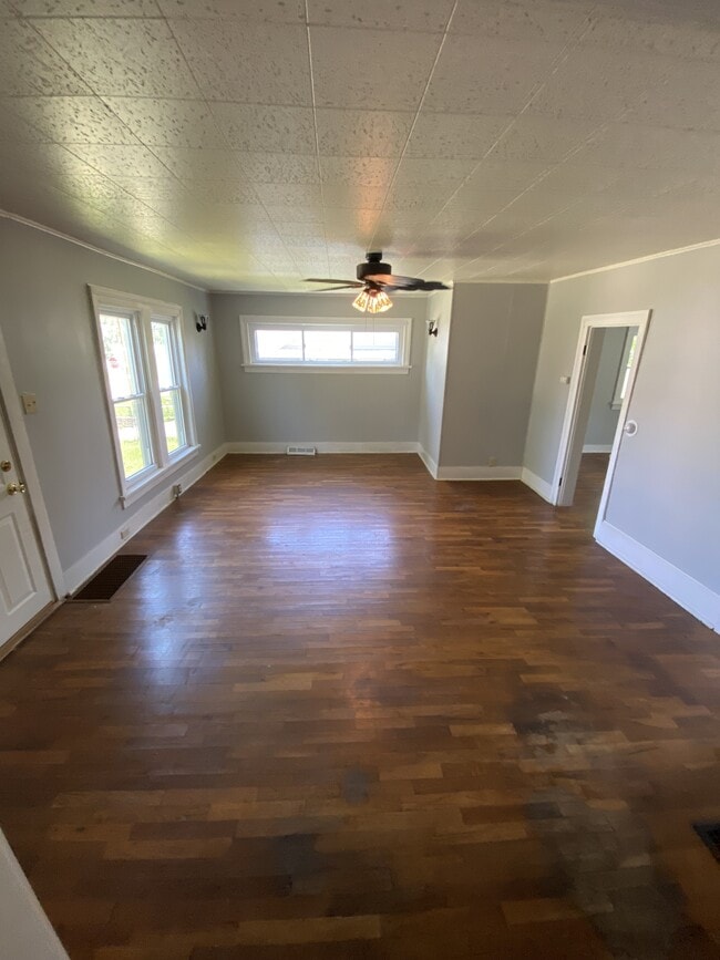 Photo - 1055 4th Ave