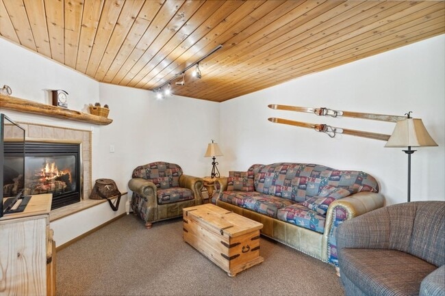 Photo - 1 bedroom, 1 bath condo at Bay Point