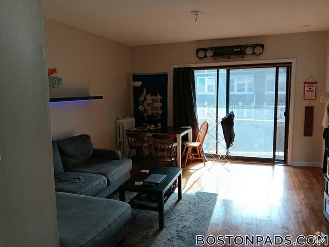 Building Photo - 317 Summit Ave Rental