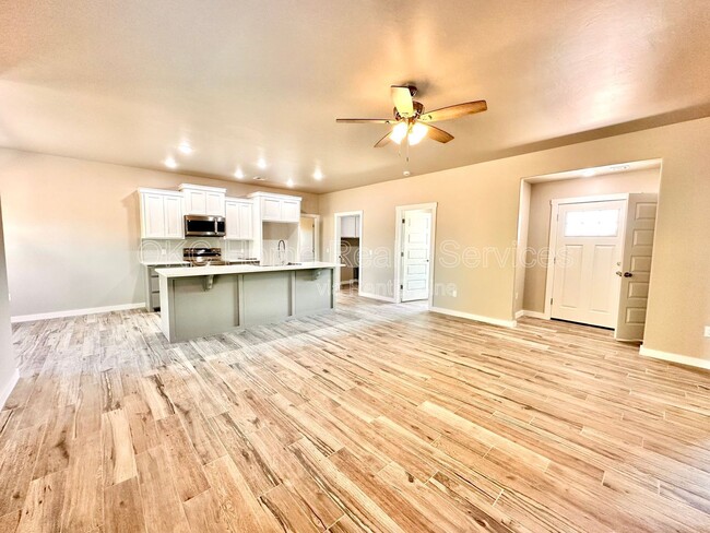 Photo - 2184 Hilltop Ln