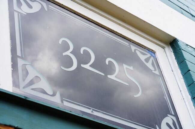 Photo - 3225 Bishop St Unit 3225-01