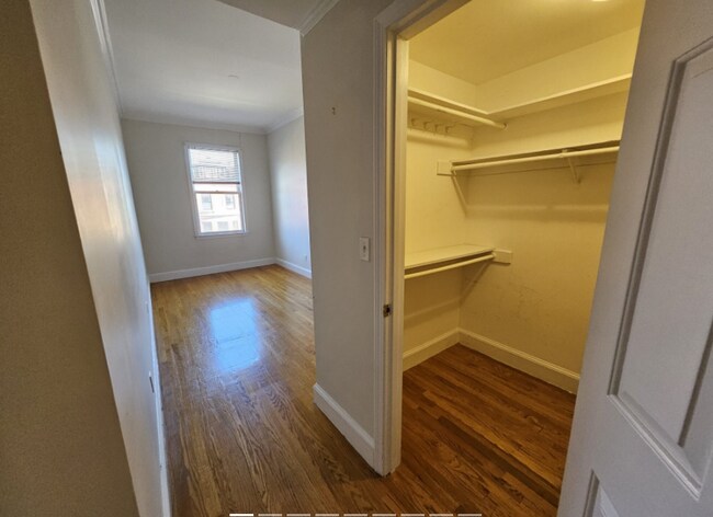 Photo - 180 Marlborough St Unit 4