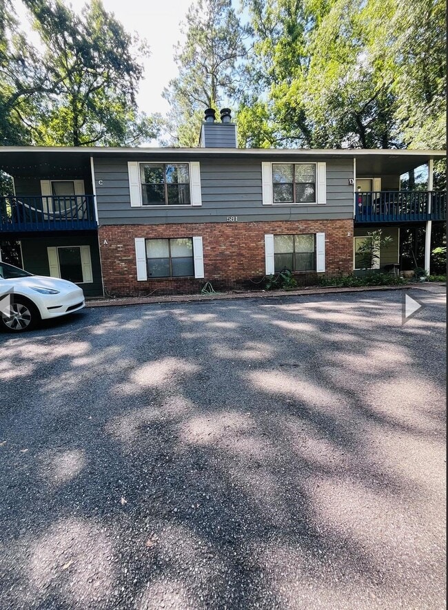 Building Photo - 581 Holyoke Ct Rental