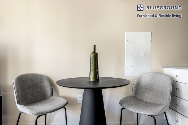 Photo - 445 Artisan Way Unidad FL4-ID555A