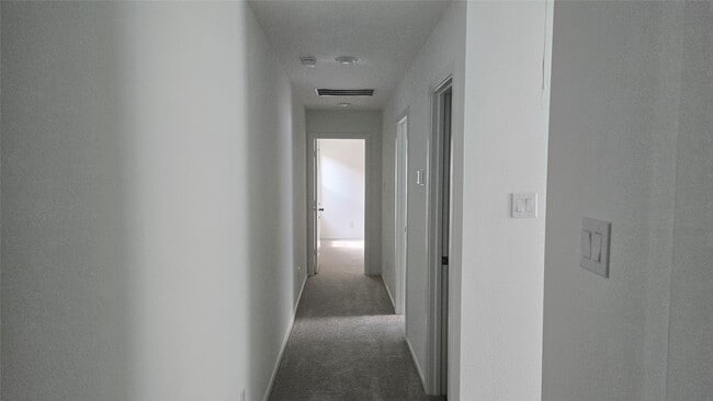 Photo - 952 Pertuso Ln