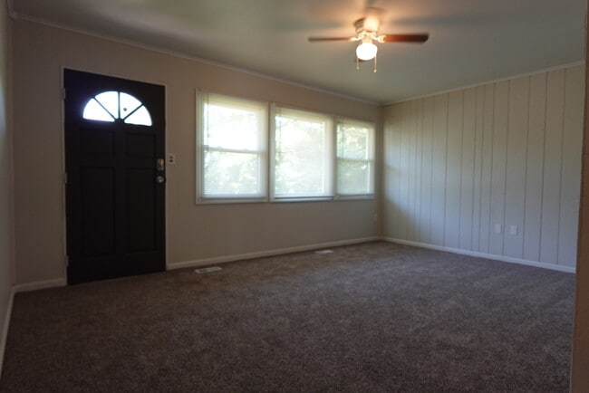 Photo - 9631 Pippin Rd