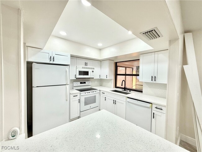 Photo - 1420 SE 19th St