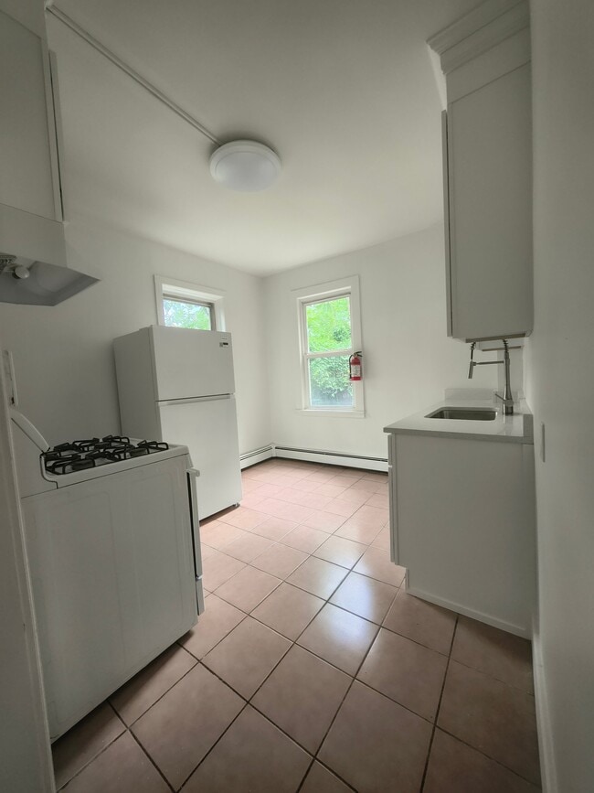 178 Redmond St Unit 1