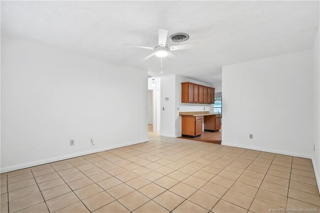 Building Photo - 797 SW 36th Terrace Rental