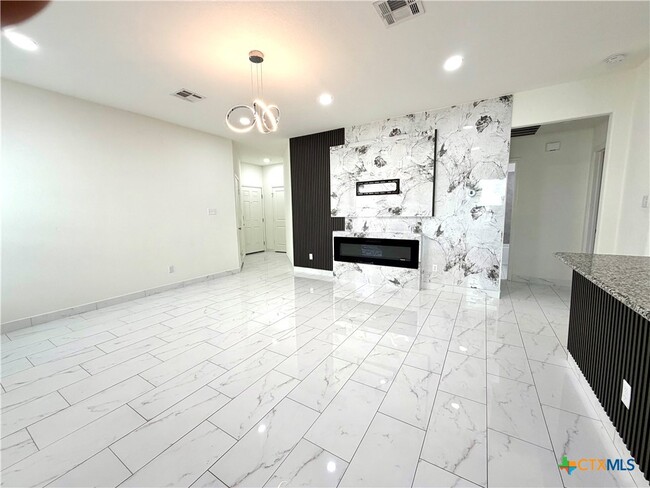 Photo - 216 Star Pass