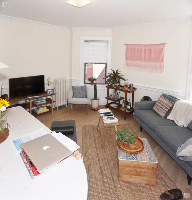 Photo - 1334 Commonwealth Avenue Unidad 10