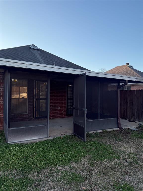 Photo - 8425 English Oak Loop