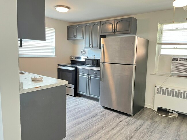 Photo - 3672 Brotherton Rd