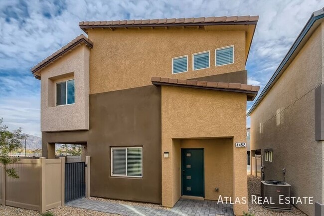 Photo - 4452 Sapphire Moon Ave