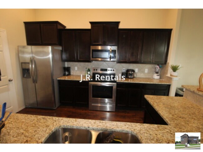 Photo - 1406 Lubbock Dr