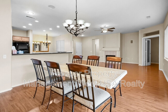 Photo - 17547 W Calistoga Dr