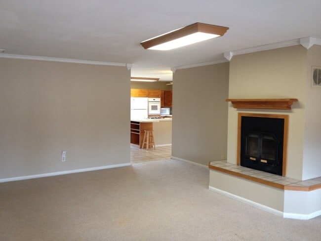 Photo - 2217 W 5th Ave