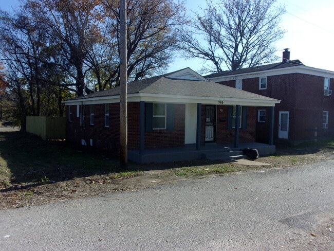 Photo - 966 Tennessee St
