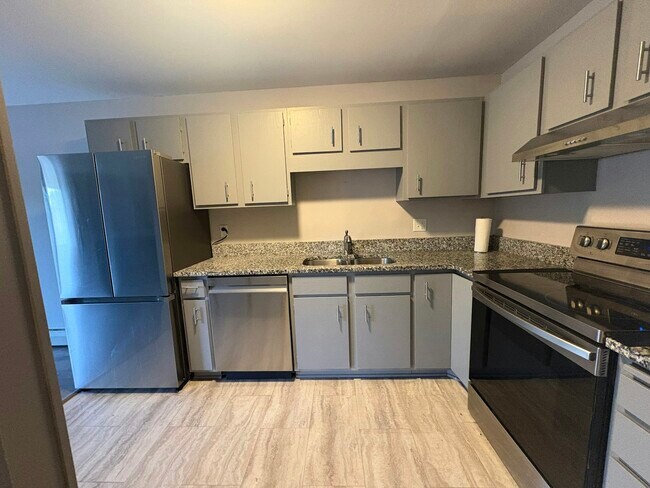 Photo - 7301 W 101st St Unidad 102